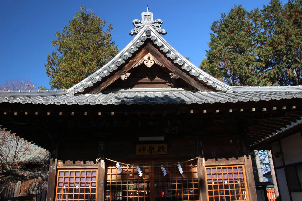 神楽殿正面
